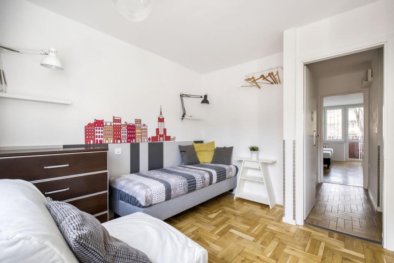 Labo Metro Plocka Apartment Warsaw
