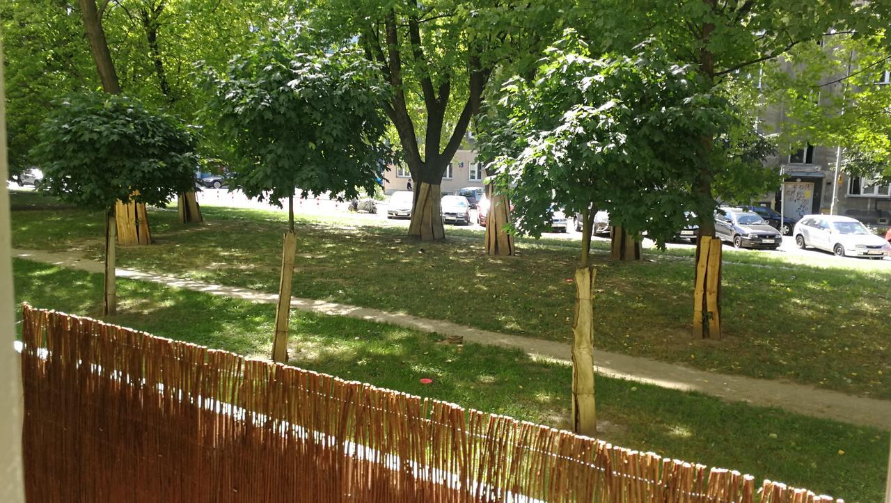 Labo Metro Plocka Apartment *